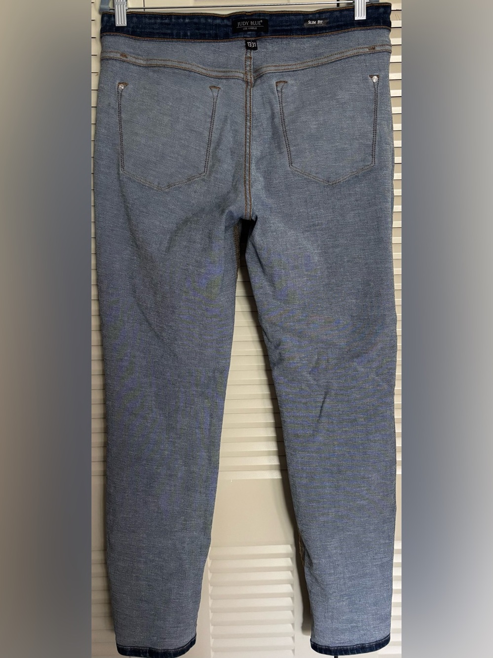 Judy Blue Mid Rise Classic Slim Fit Jeans Medium Wash 13/31 Excellent - Picture 8 of 14